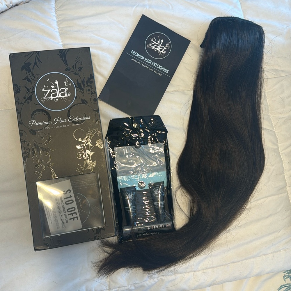 LIKE NEW! ZALA Human PonyTail Clip in hair extensions 
22 inch / 130 gram